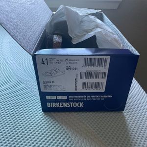 BRAND NEW WITH BOX Birkenstock Arizona Mocha Sandals